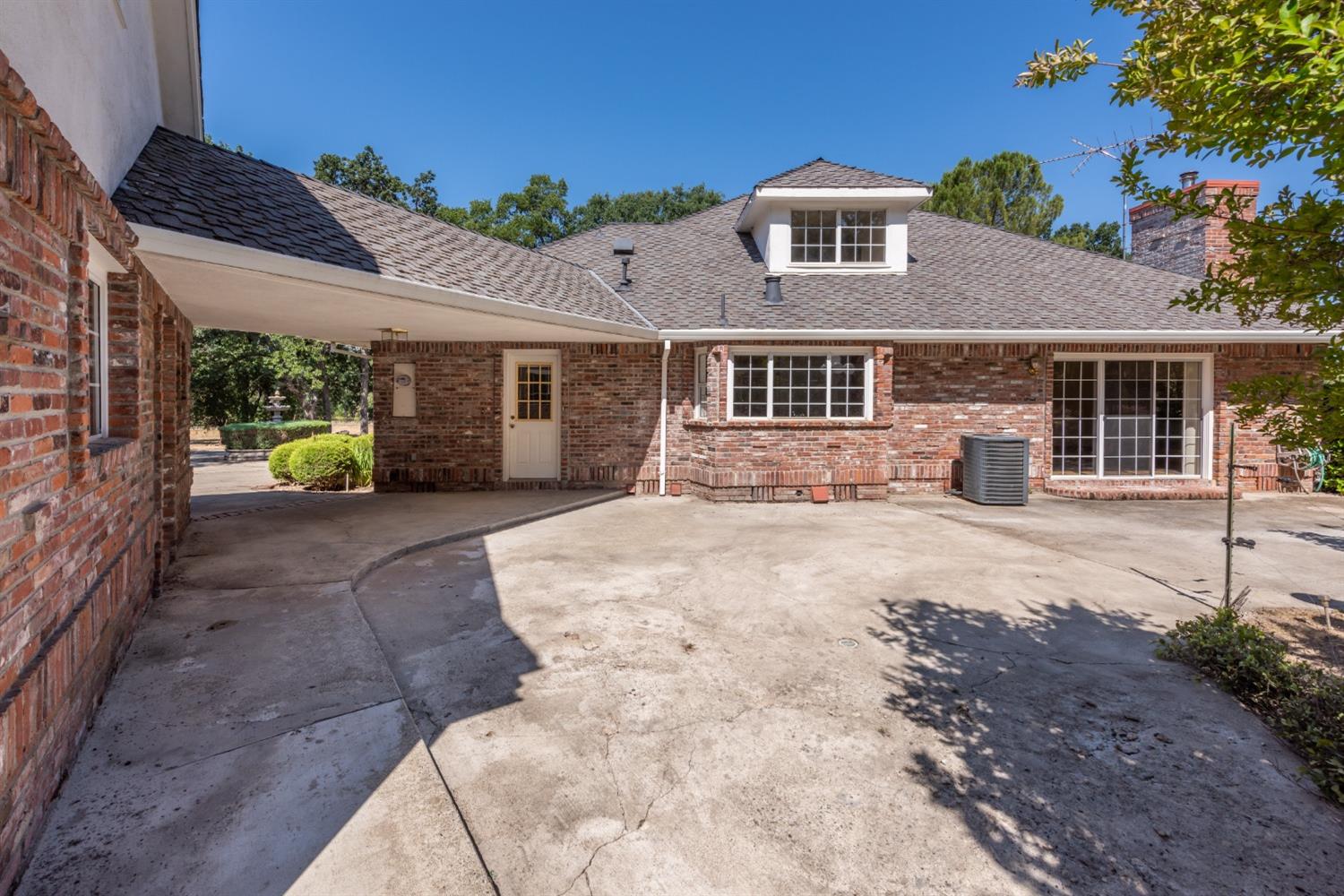 5200 E. China Hill Road