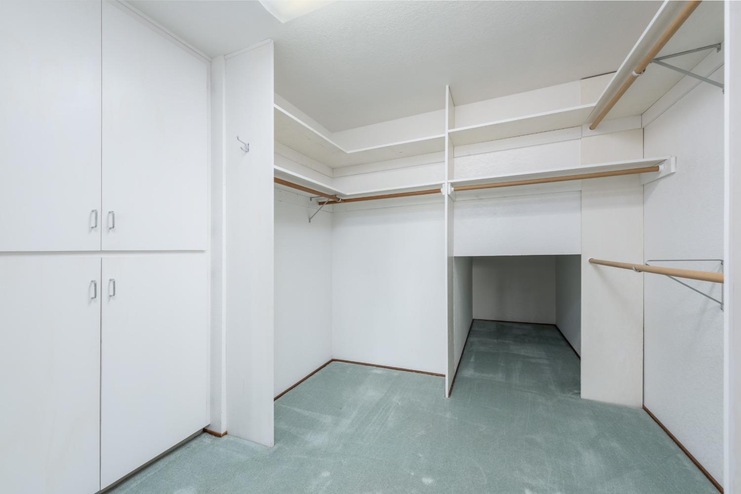 5200 E. China Hill Road