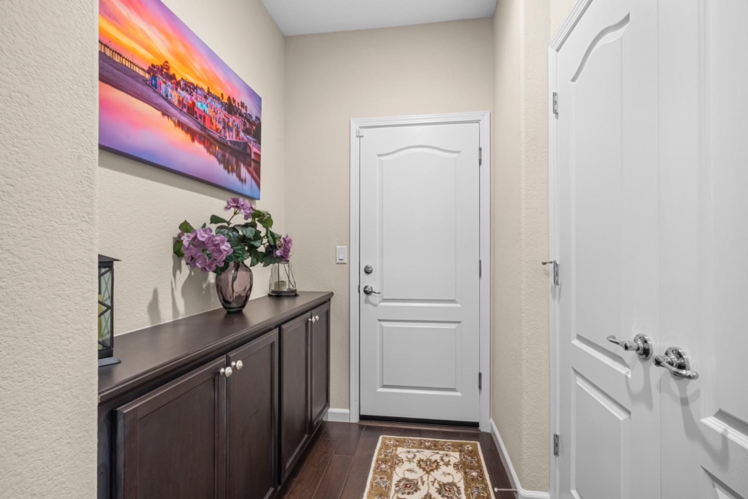 3526 Rosecrest Circle