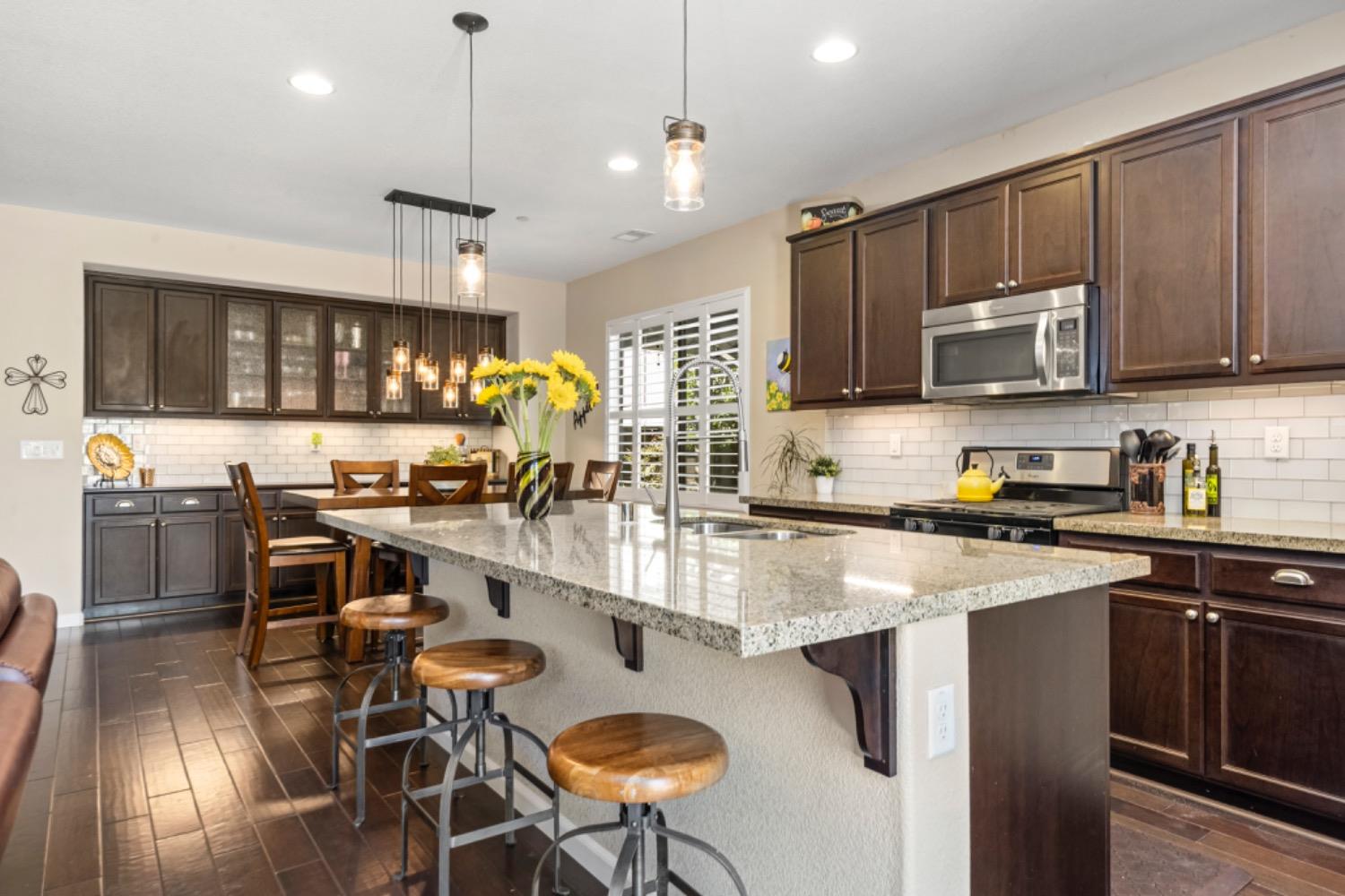 3526 Rosecrest Circle