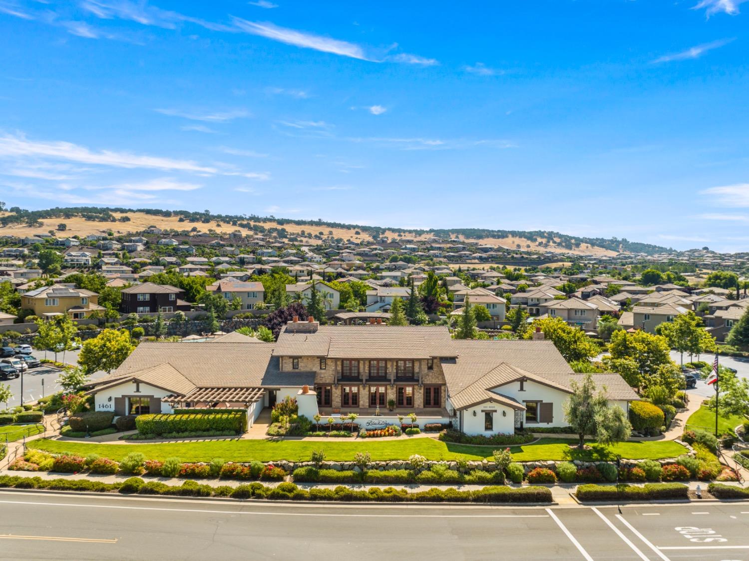 3526 Rosecrest Circle