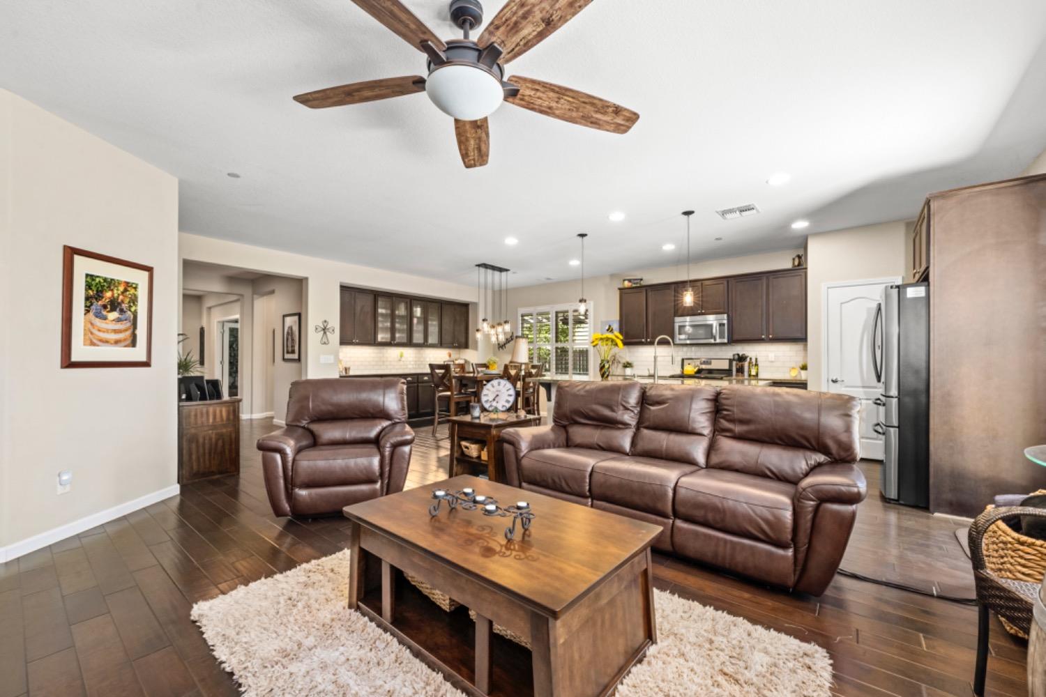 3526 Rosecrest Circle