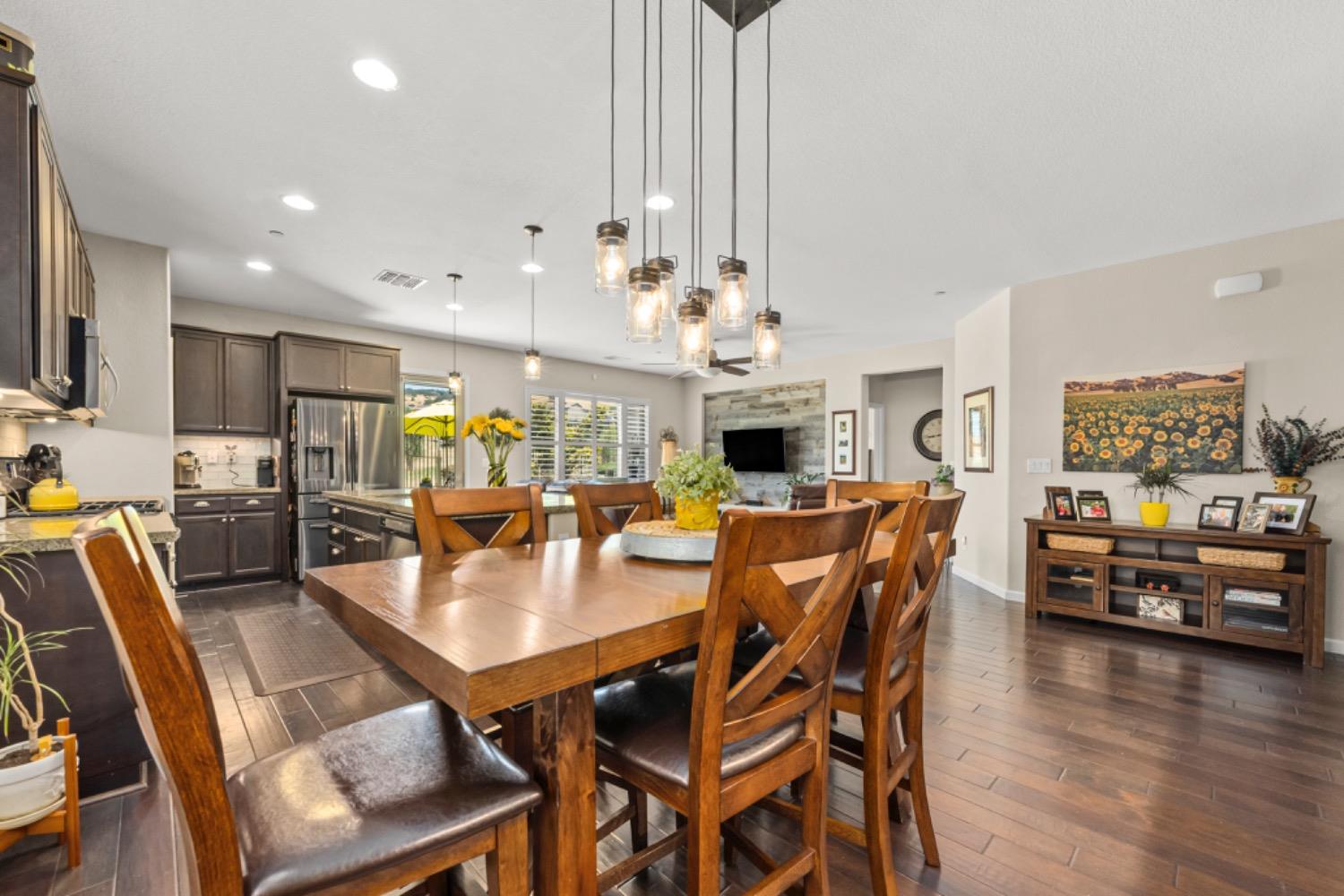 3526 Rosecrest Circle