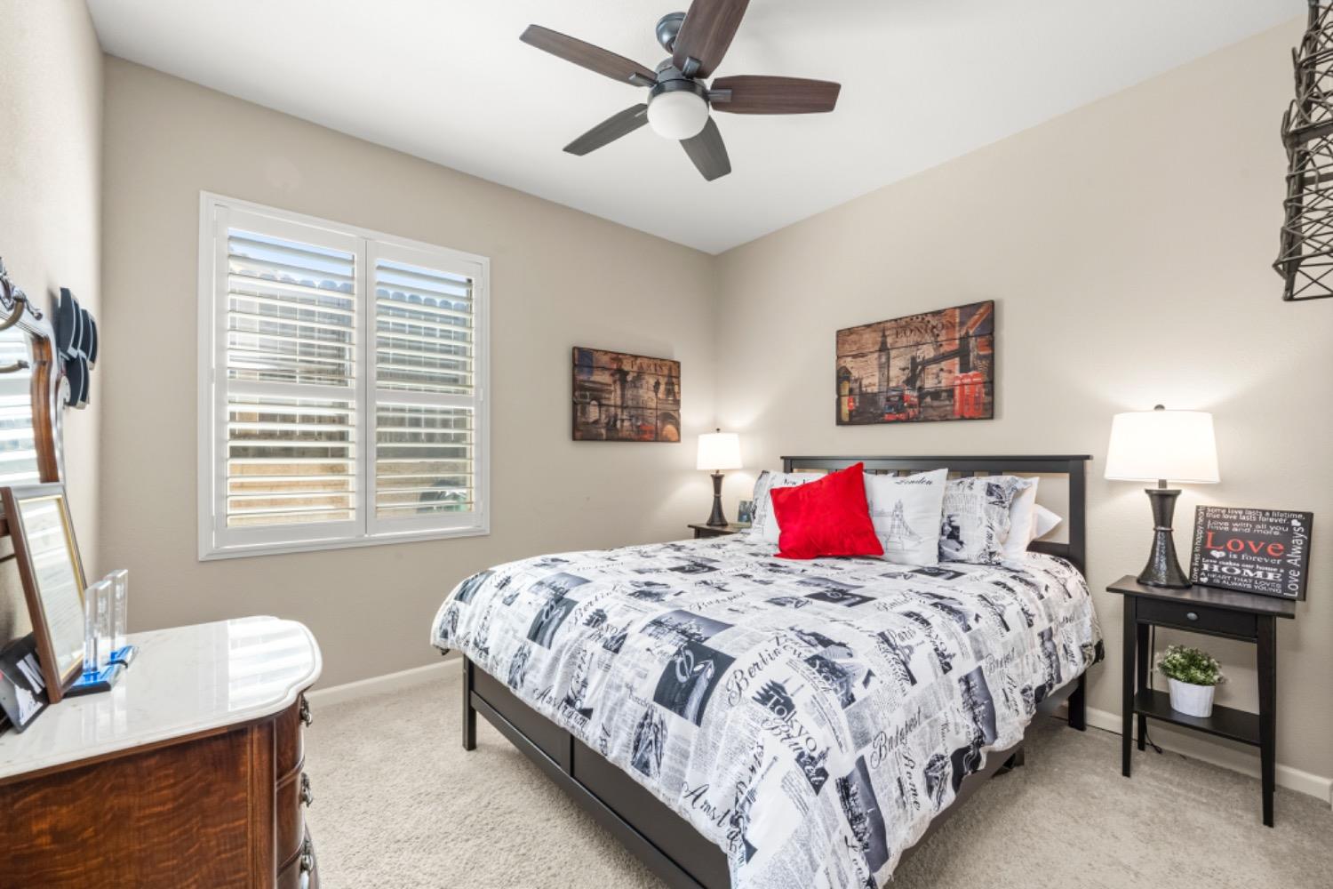 3526 Rosecrest Circle