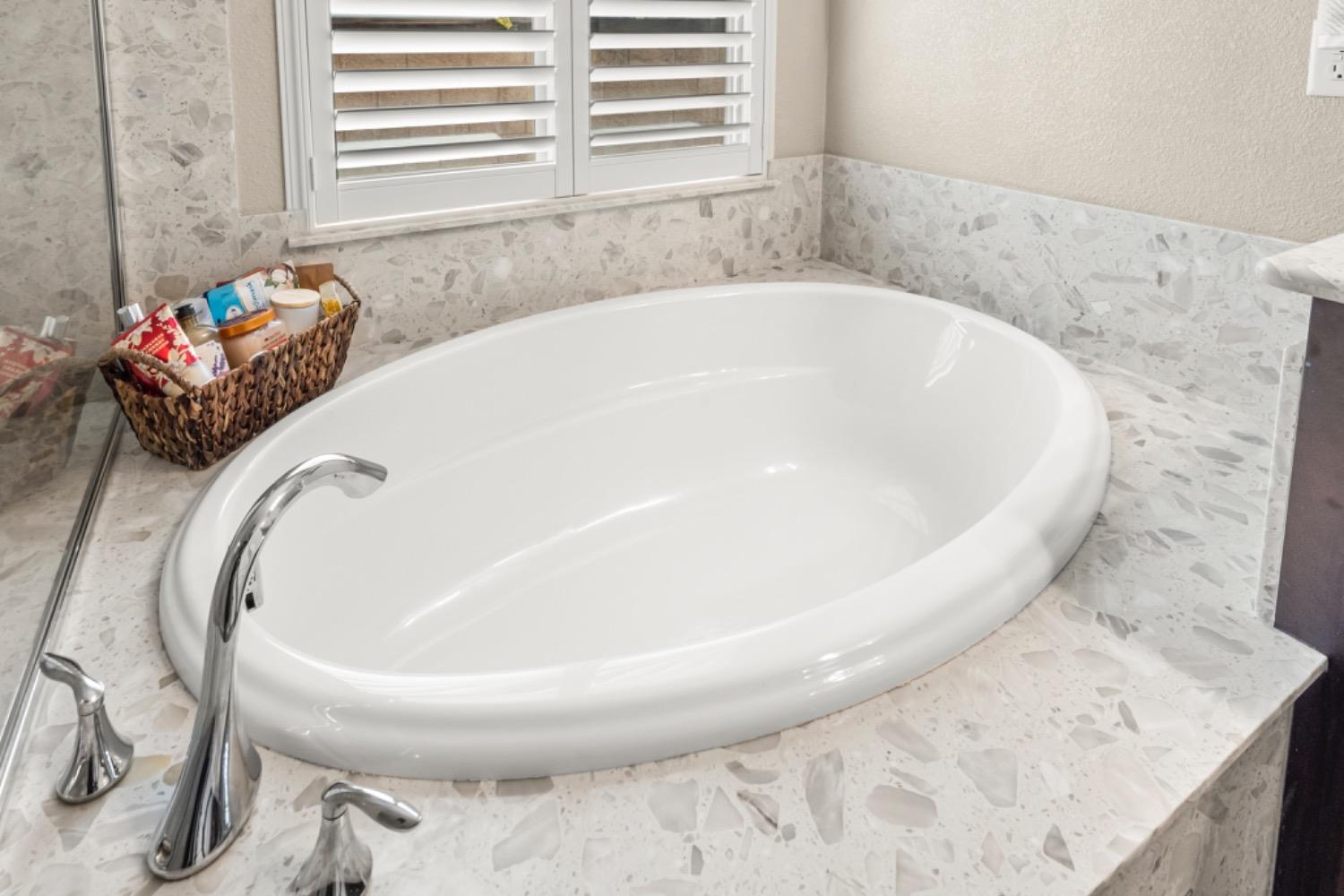 3526 Rosecrest Circle