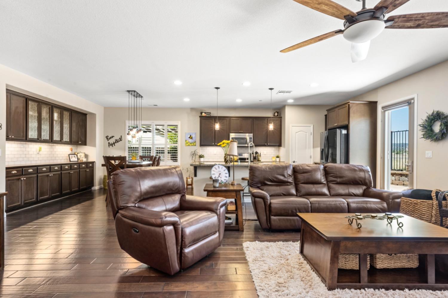 3526 Rosecrest Circle