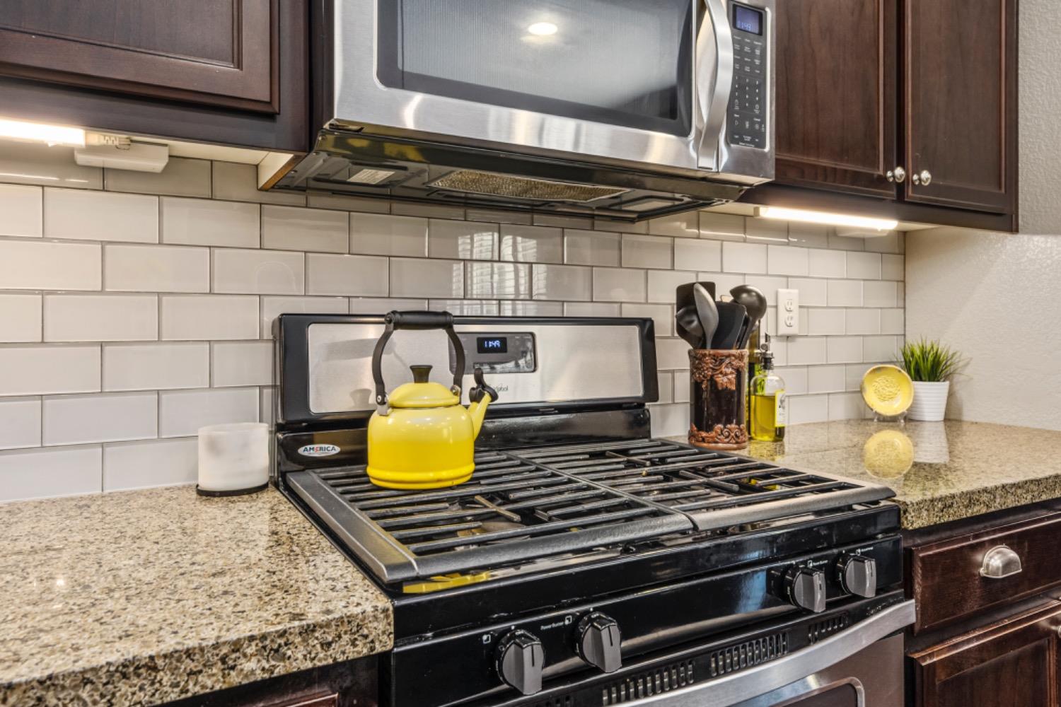 3526 Rosecrest Circle