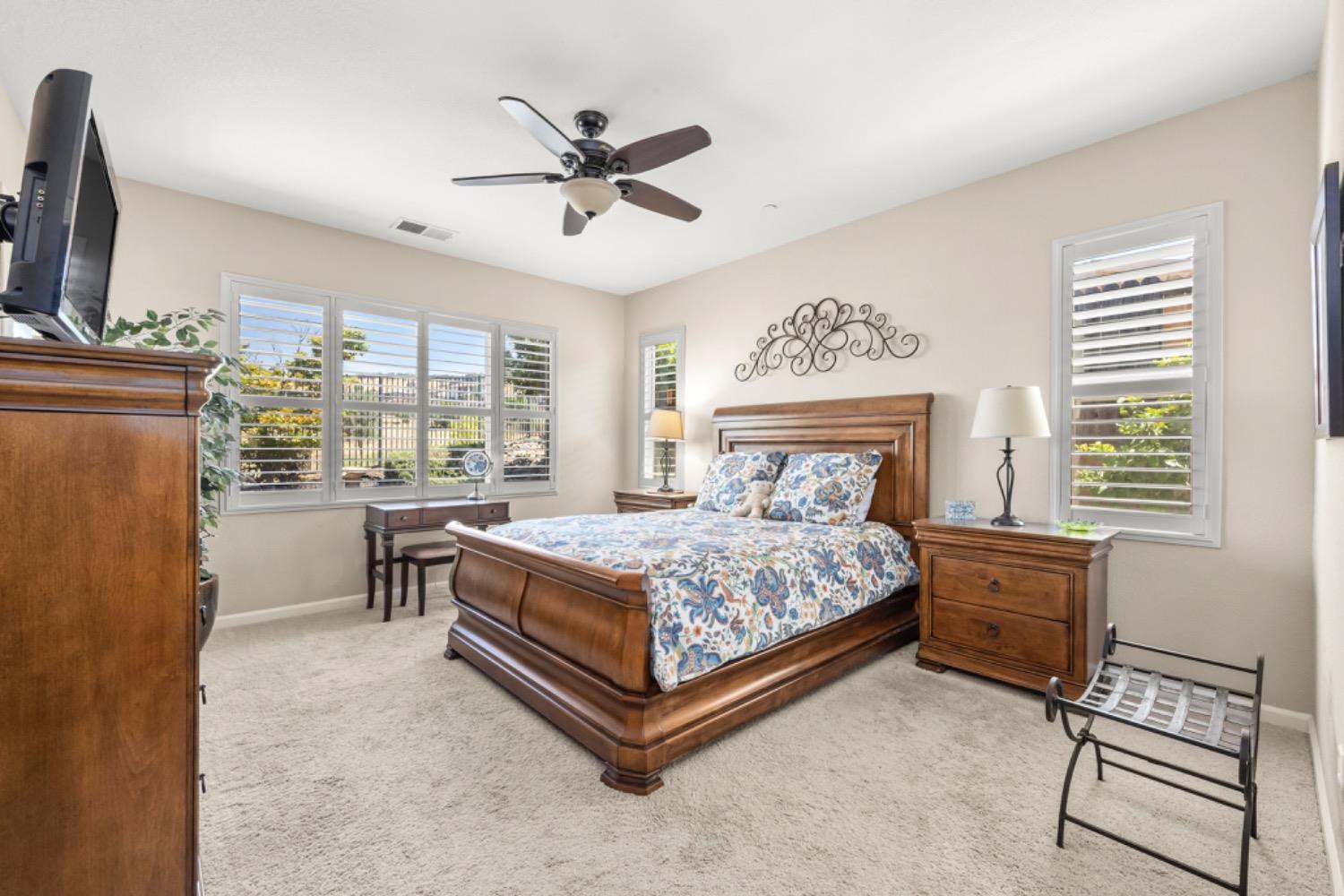 3526 Rosecrest Circle