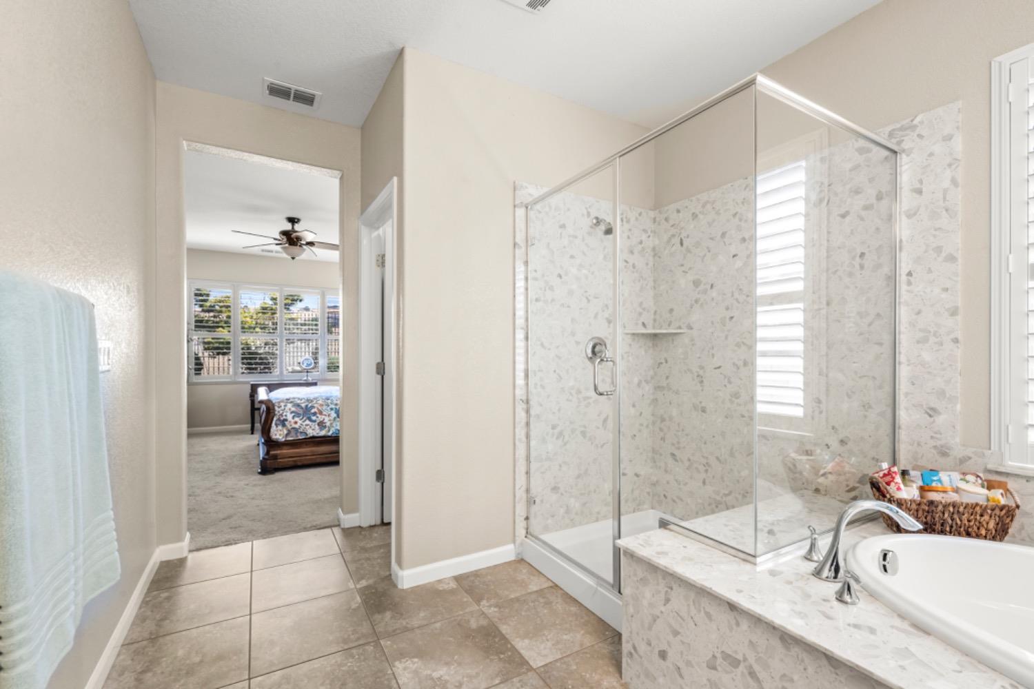 3526 Rosecrest Circle