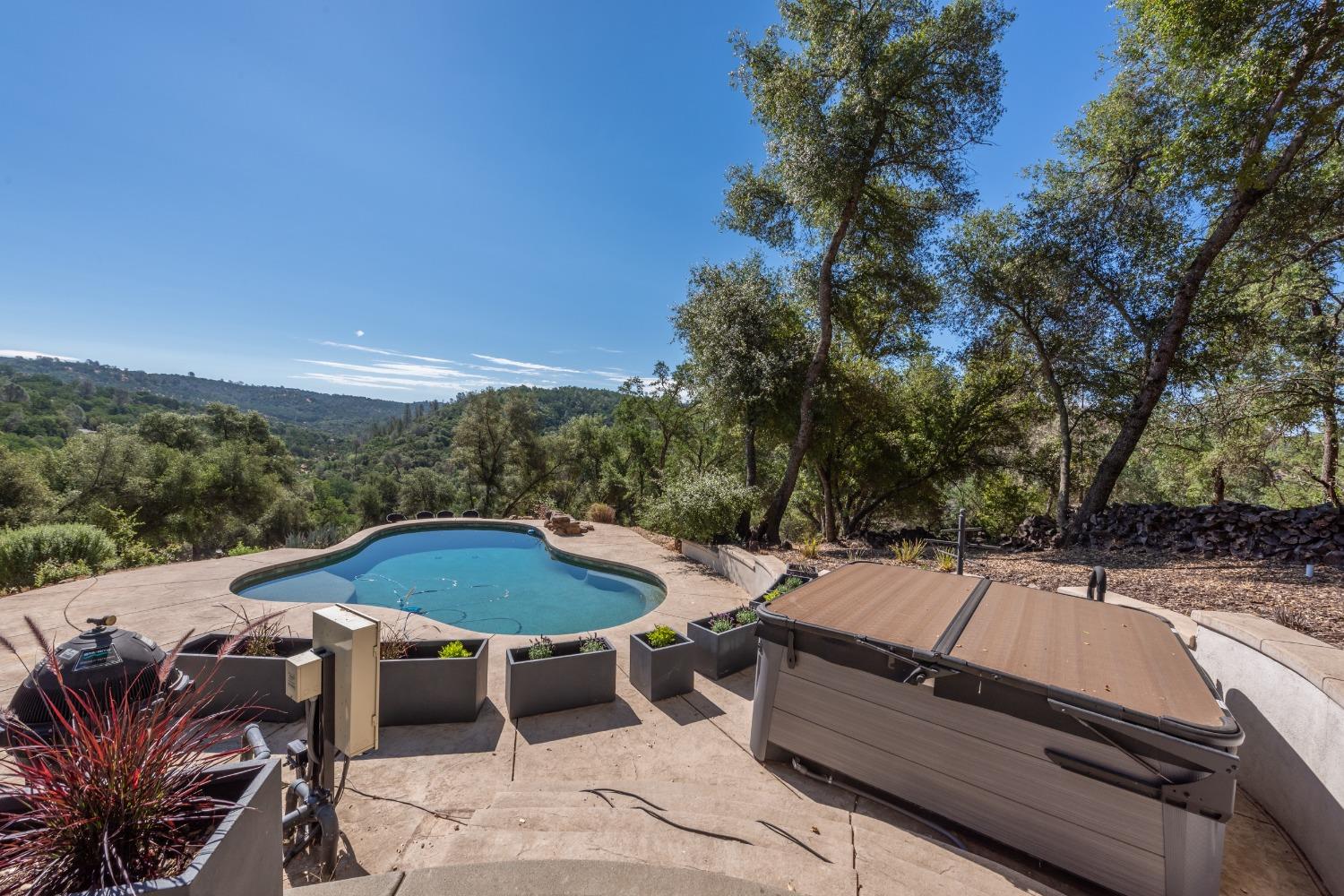 7001 Beaver Pond Road