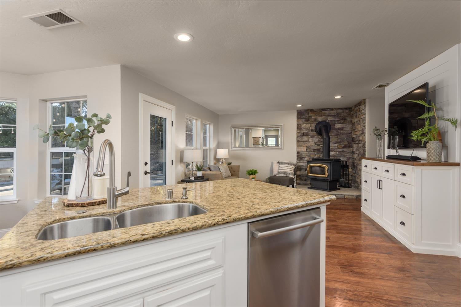 7001 Beaver Pond Road