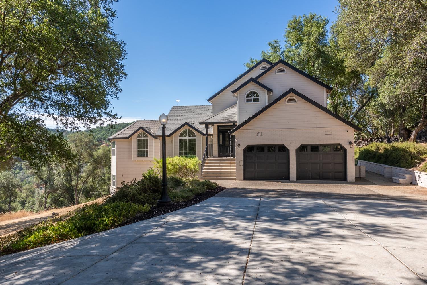 7001 Beaver Pond Road