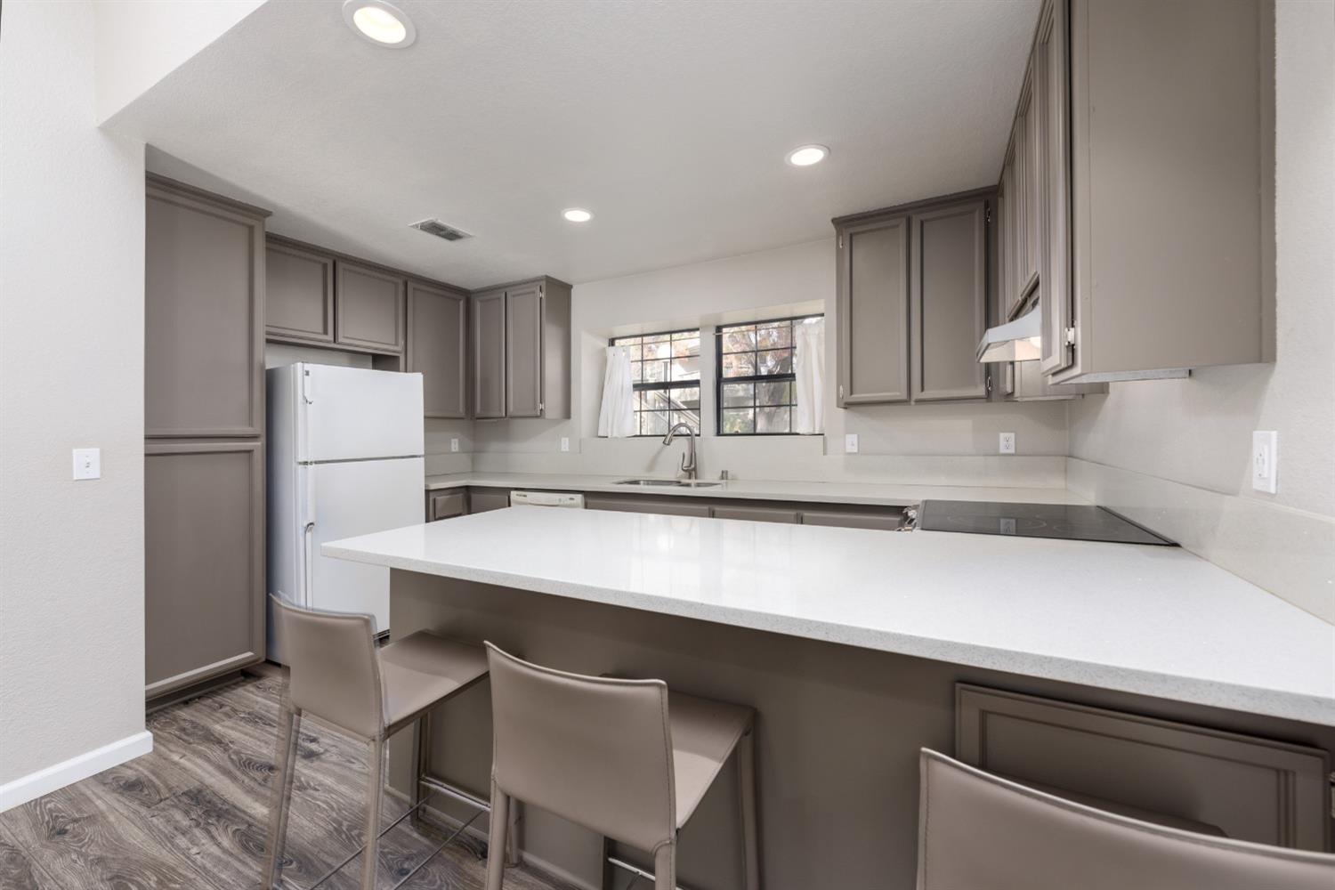 6400 Solitary Lane A