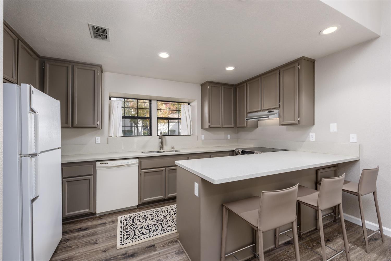 6400 Solitary Lane A