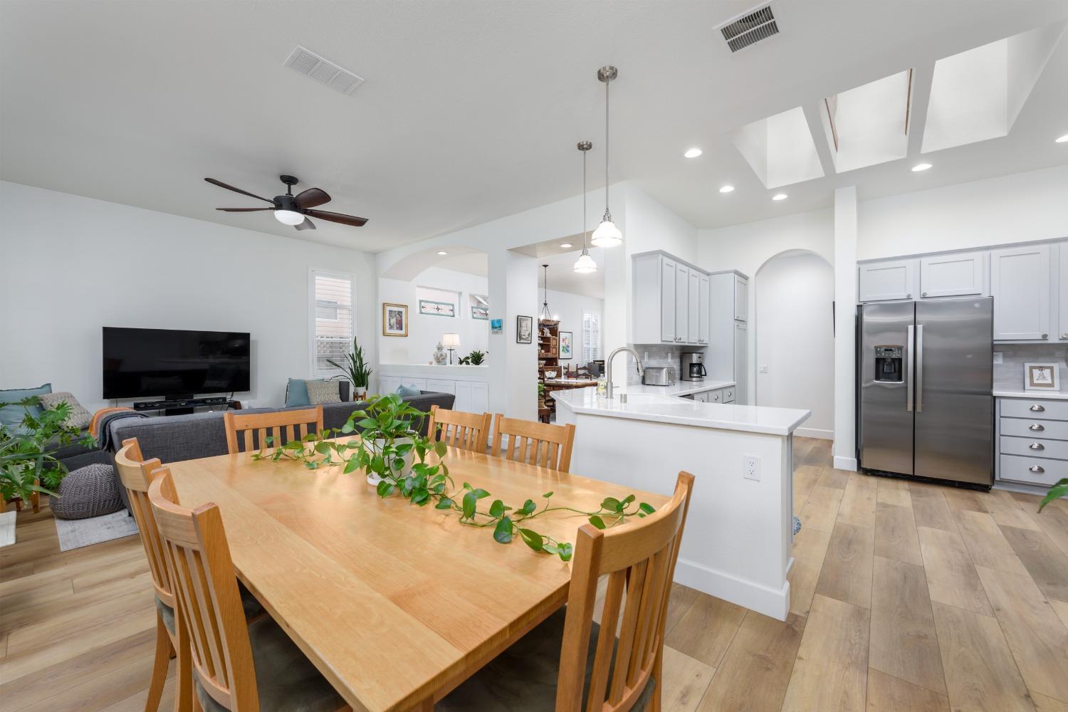 4555 Wanderlust Loop