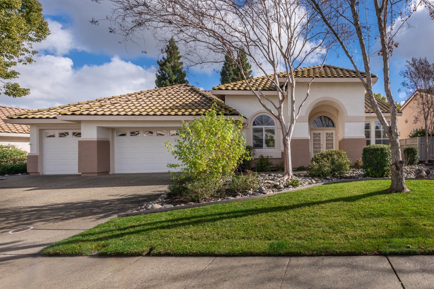 4555 Wanderlust Loop