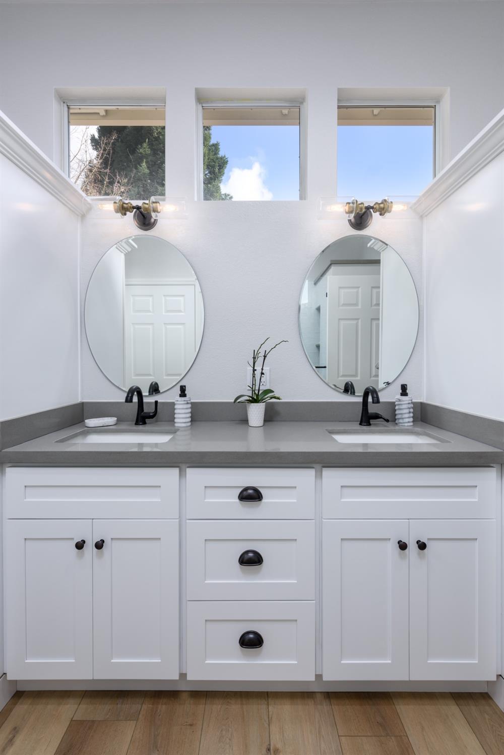 4555 Wanderlust Loop