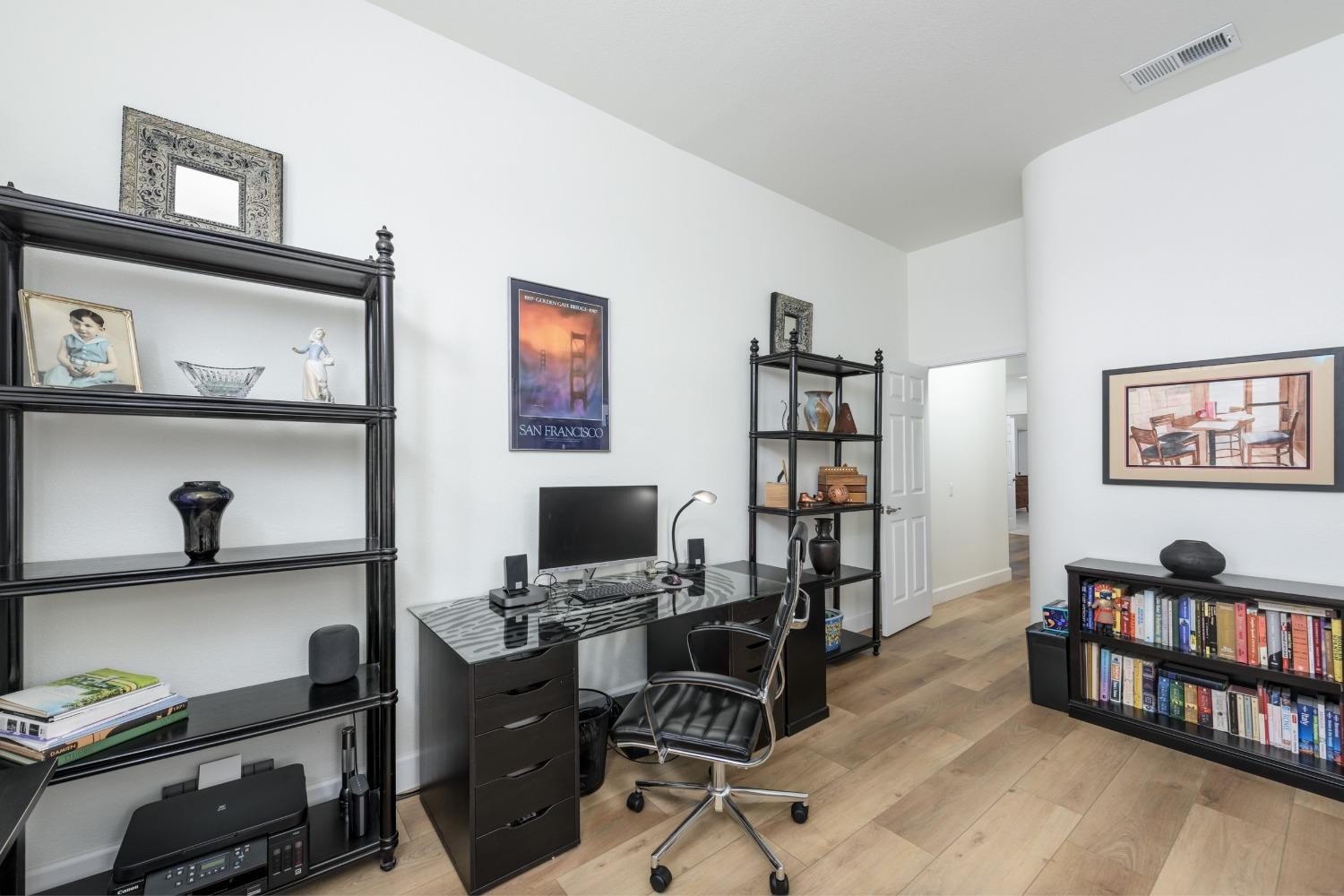 4555 Wanderlust Loop