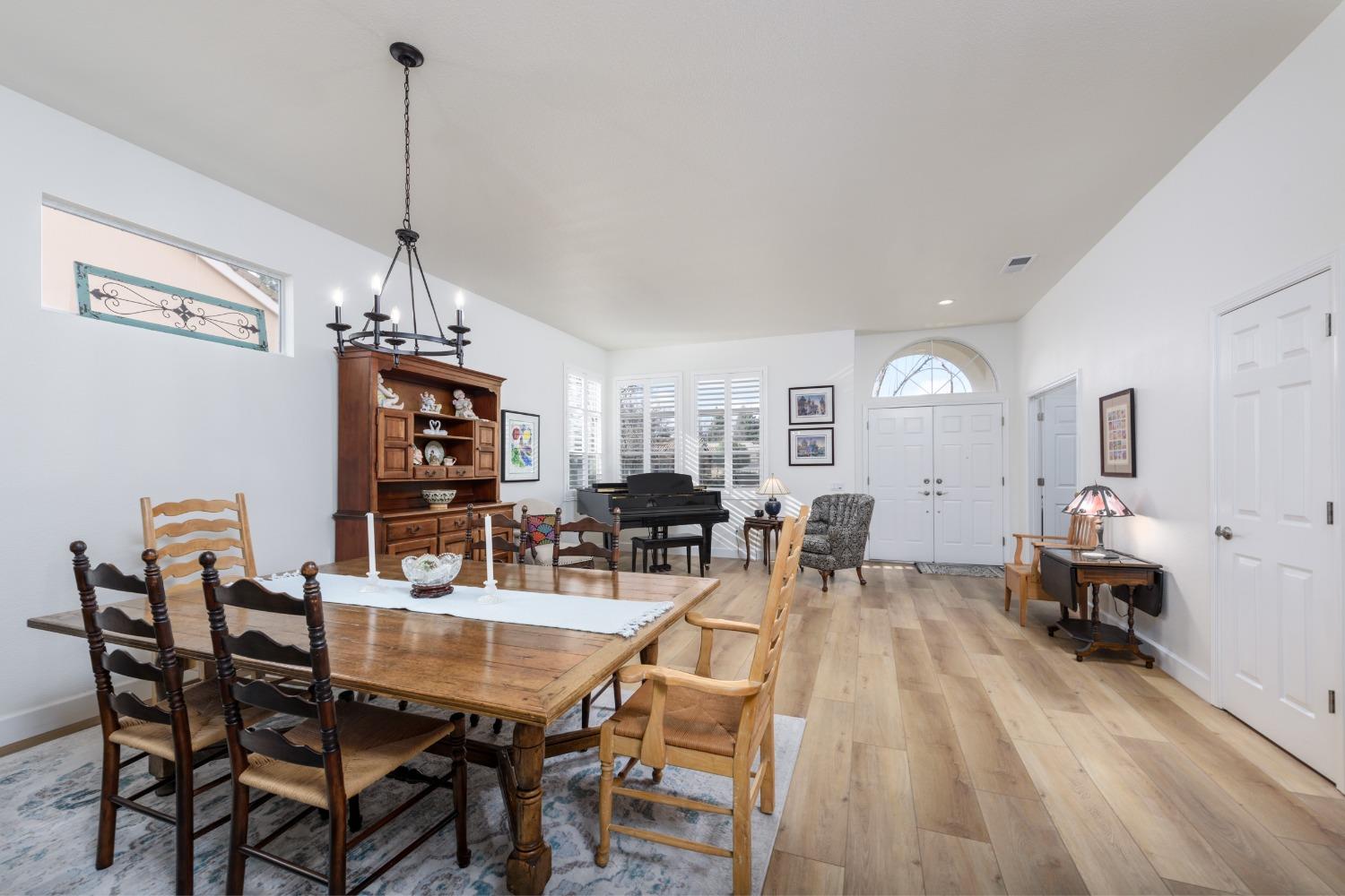 4555 Wanderlust Loop