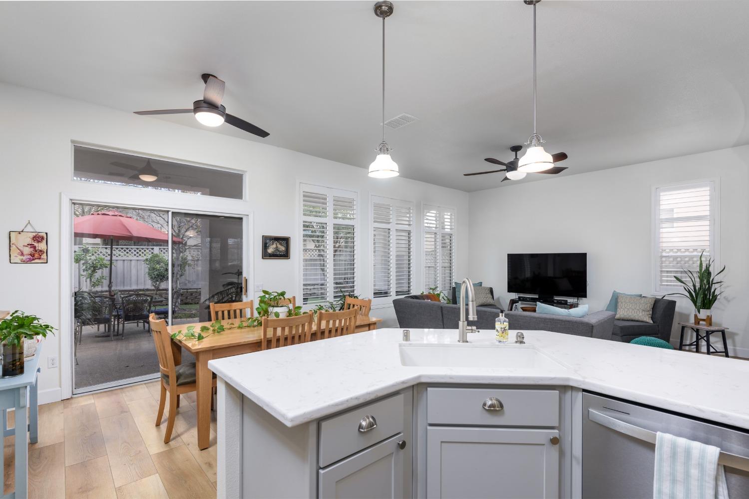 4555 Wanderlust Loop