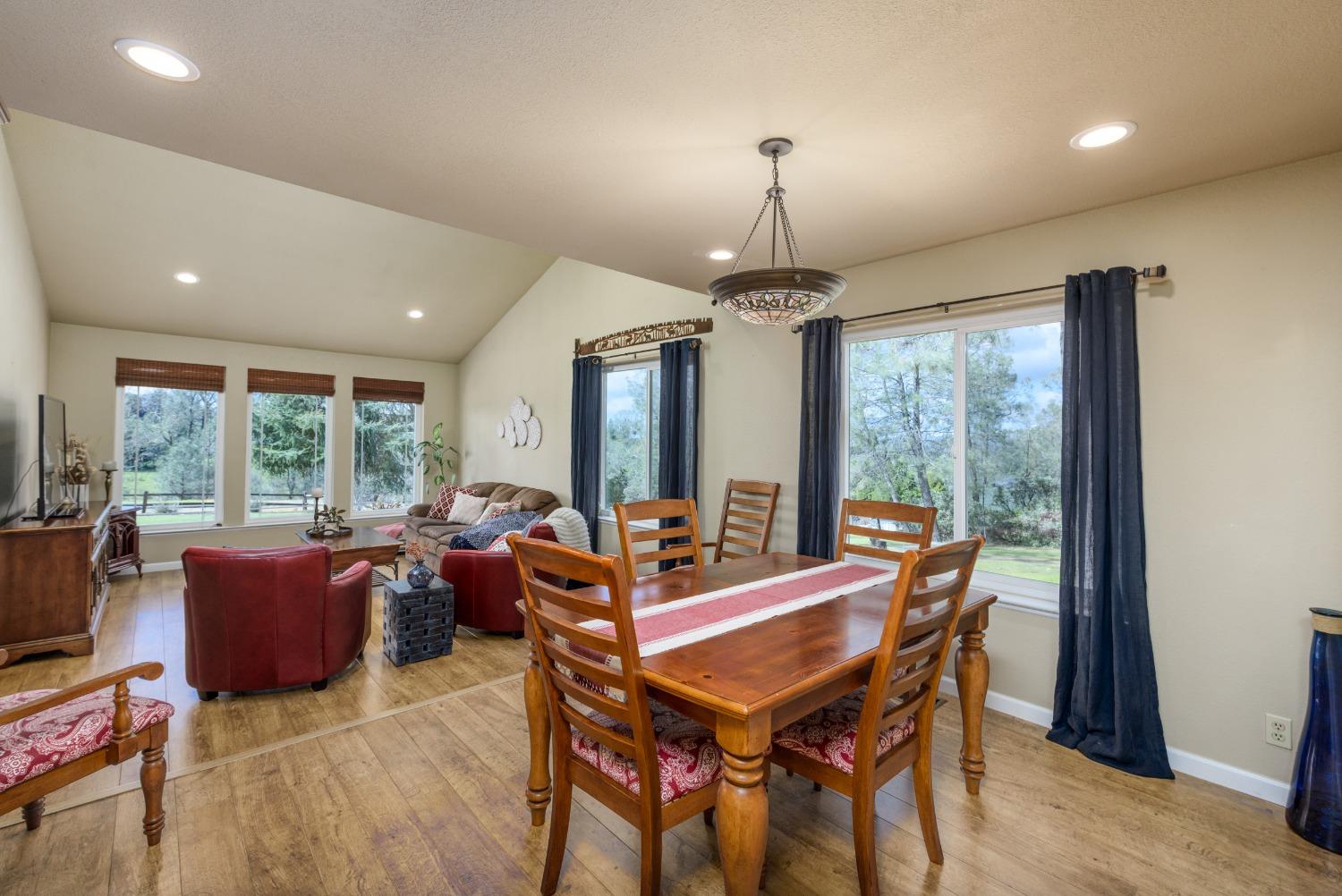 2915 Josie Lane