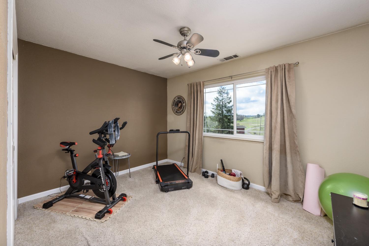 2915 Josie Lane