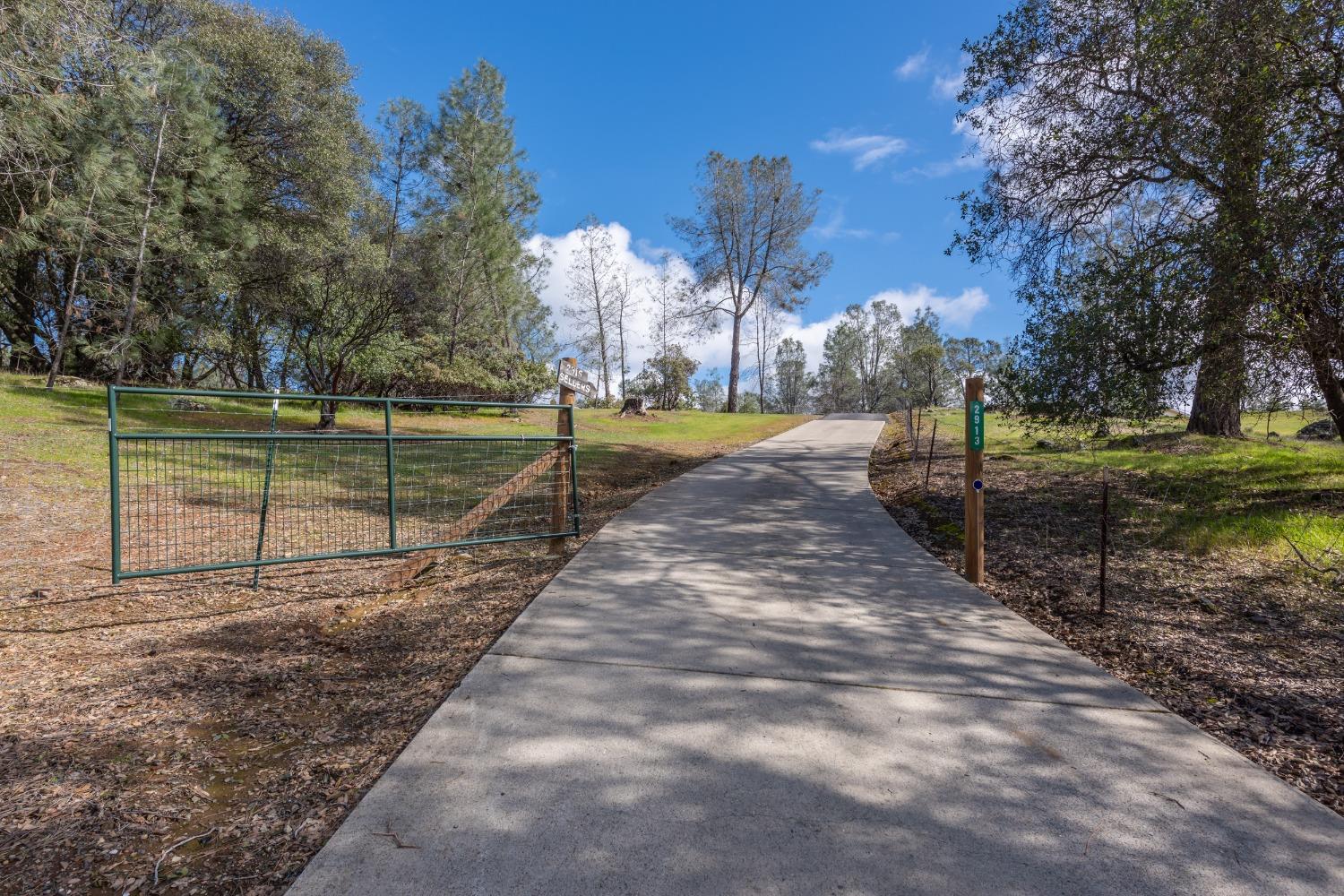 2915 Josie Lane