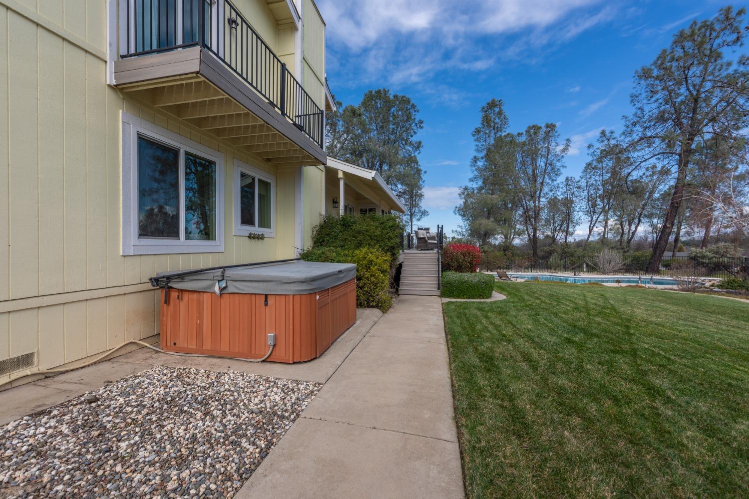 2915 Josie Lane