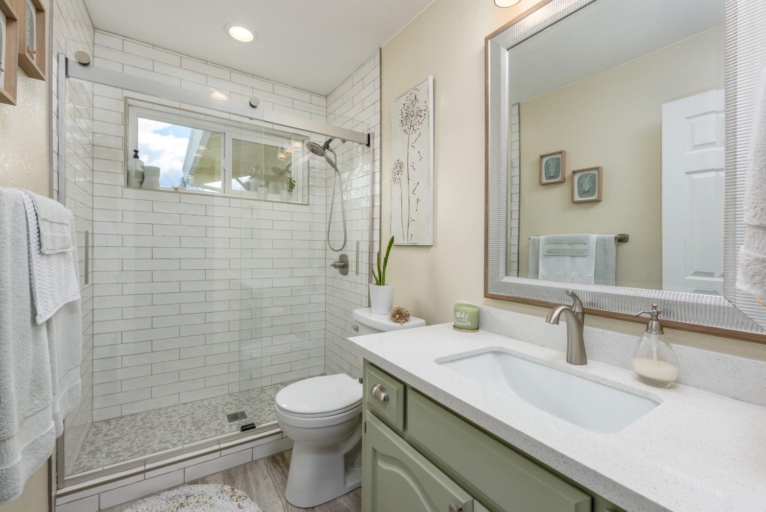 2915 Josie Lane