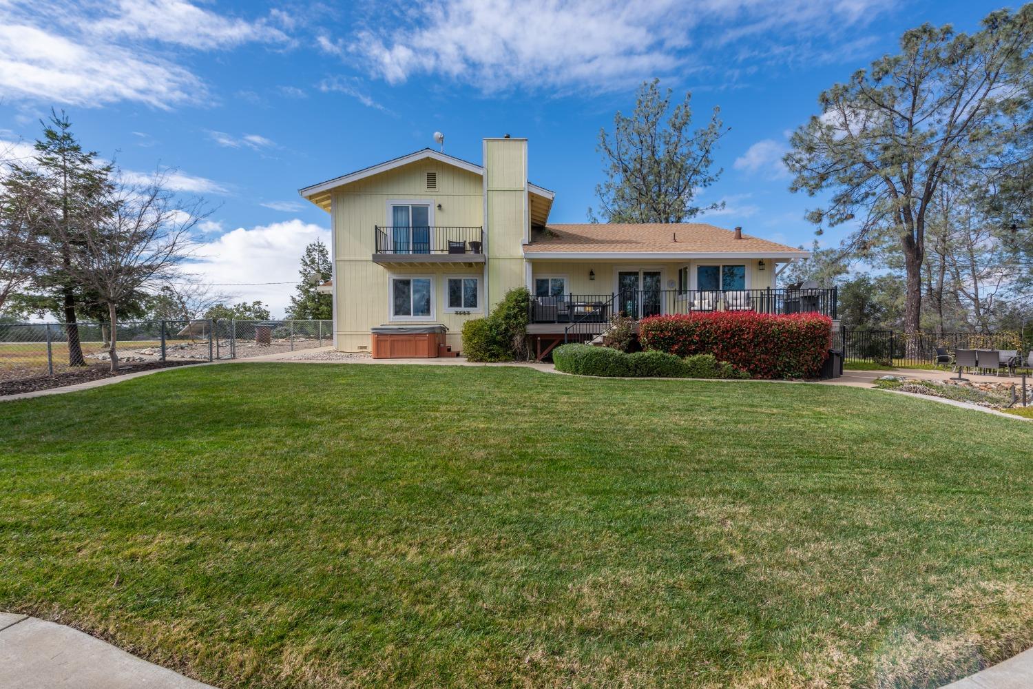 2915 Josie Lane