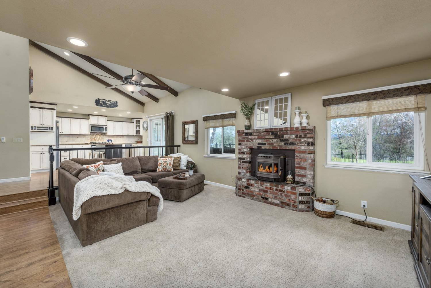 2915 Josie Lane