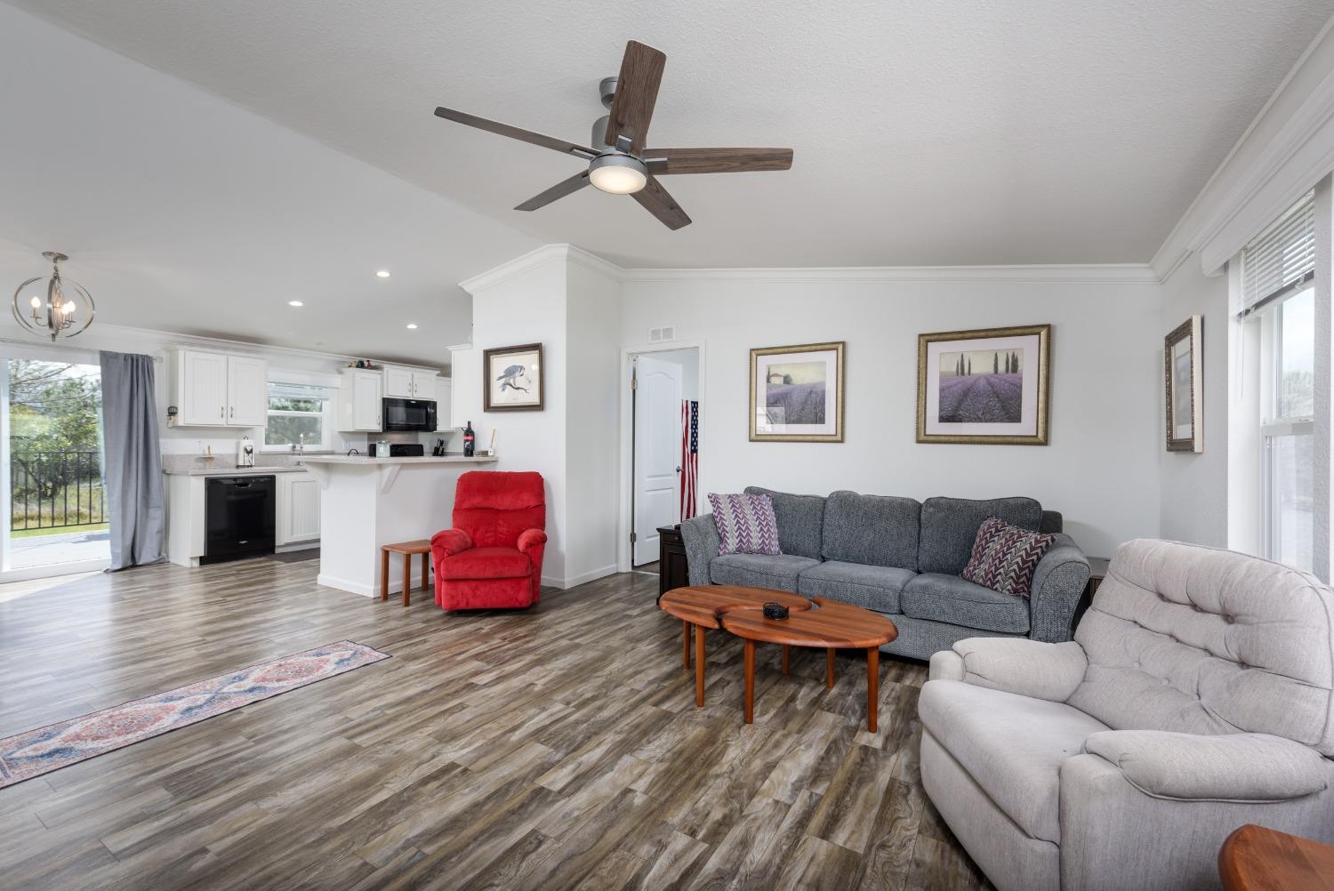 2915 Josie Lane