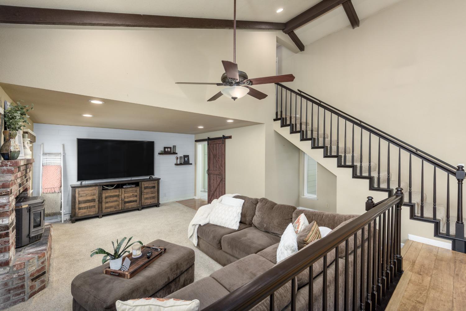 2915 Josie Lane