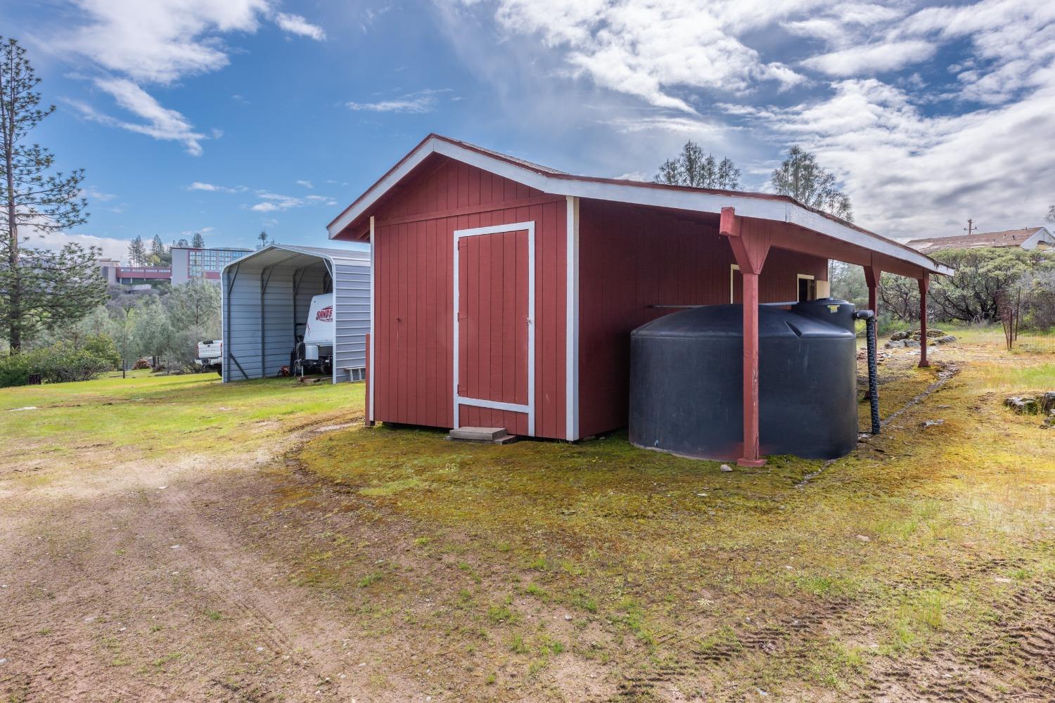 2915 Josie Lane