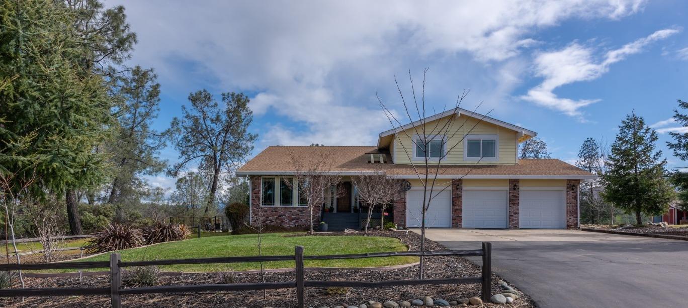 2915 Josie Lane