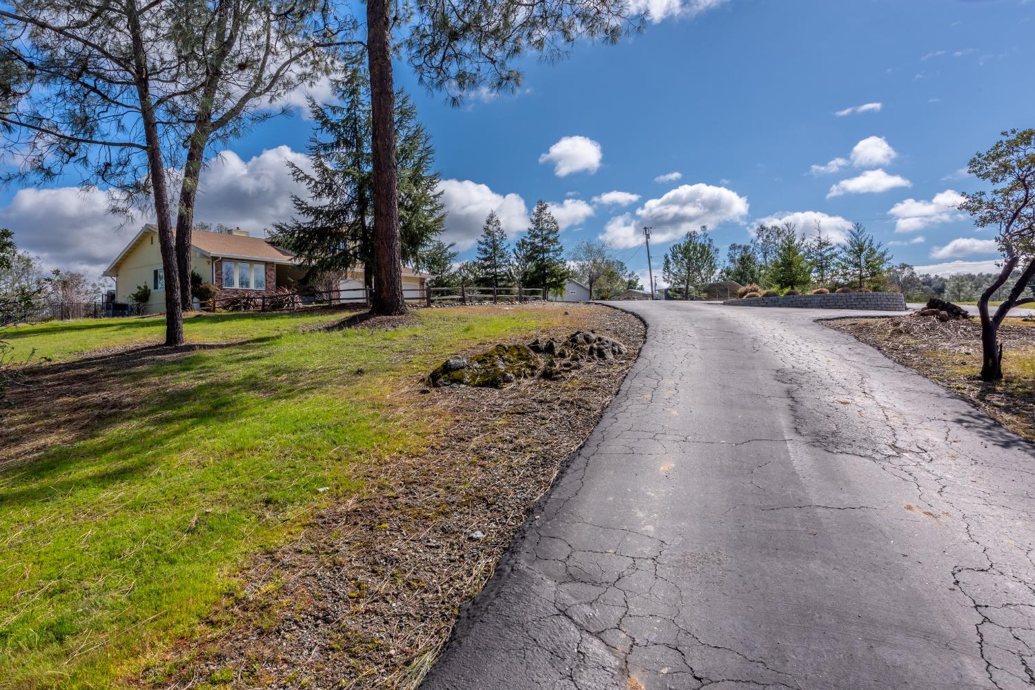 2915 Josie Lane