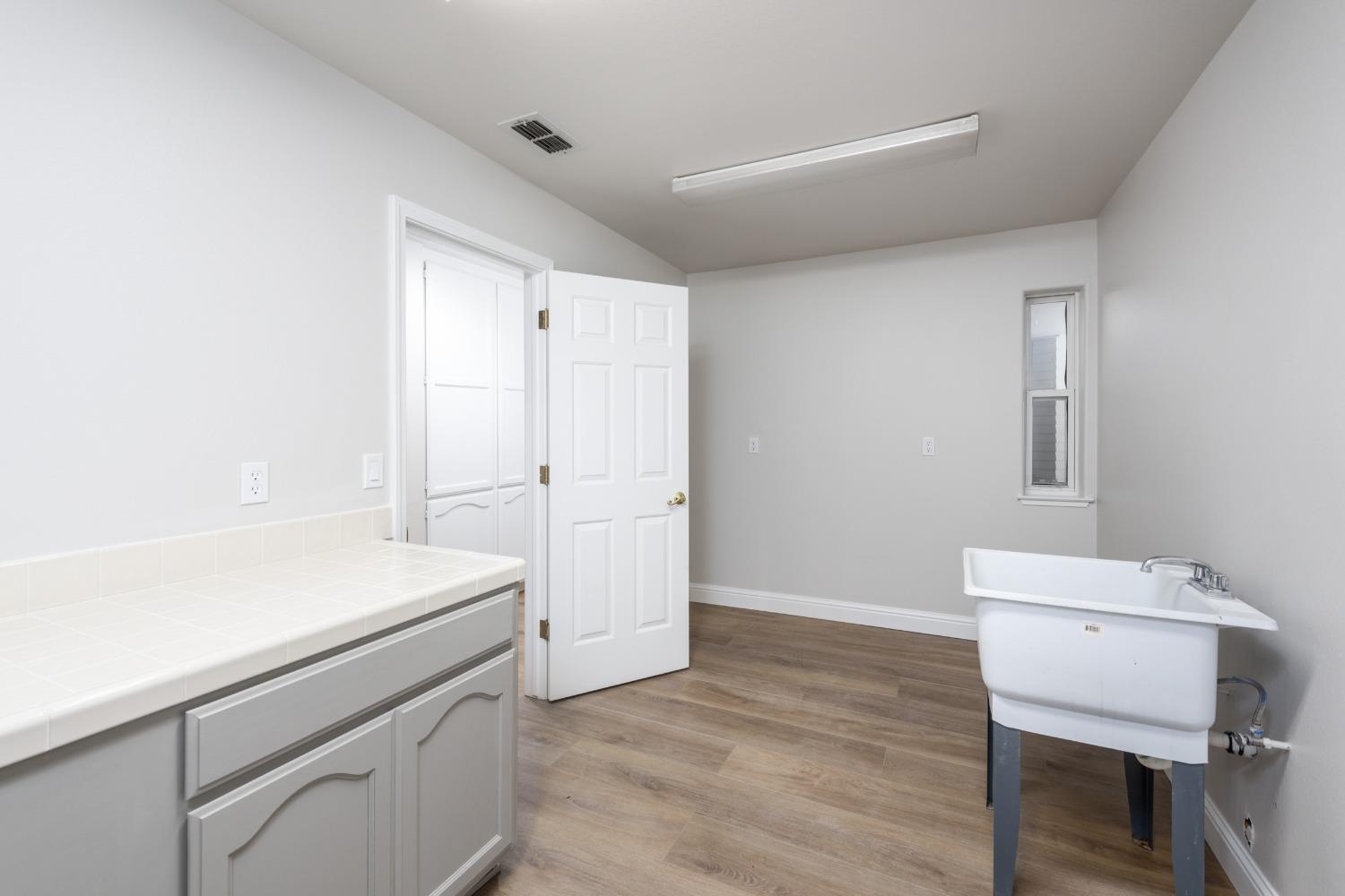 3174 Castlewood Circle