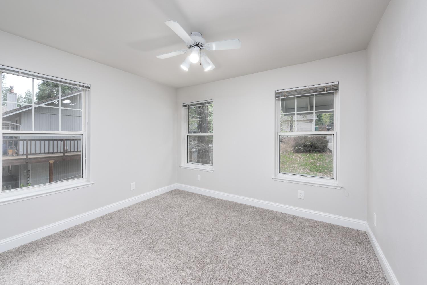 3174 Castlewood Circle