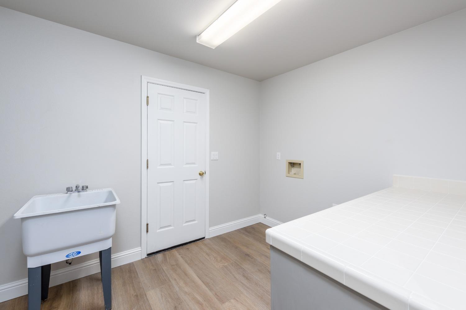 3174 Castlewood Circle