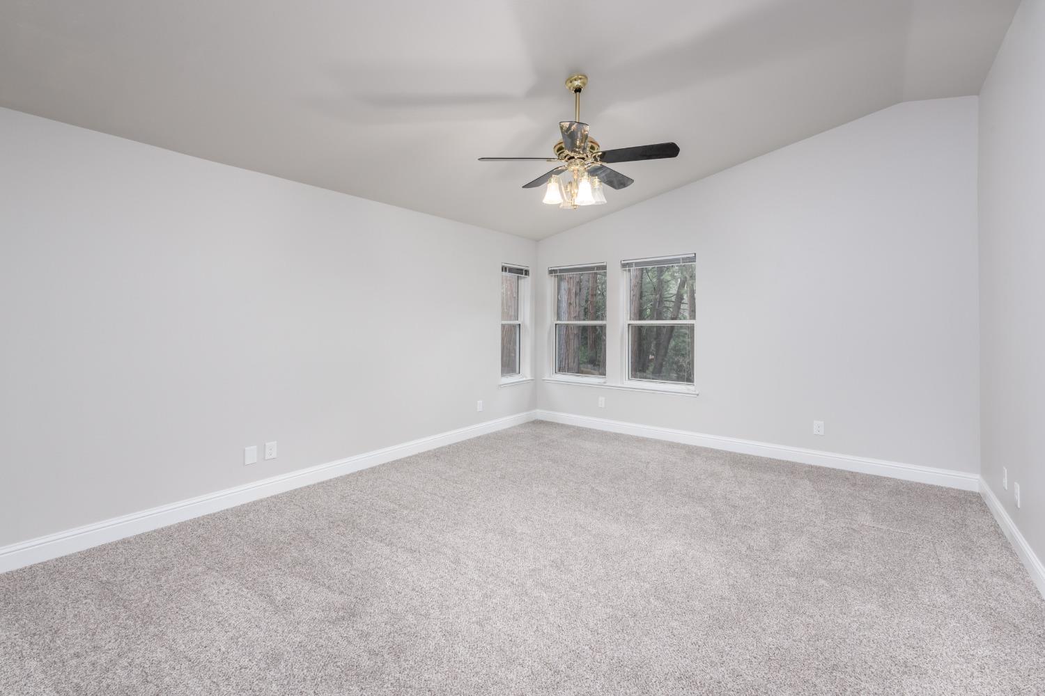 3174 Castlewood Circle