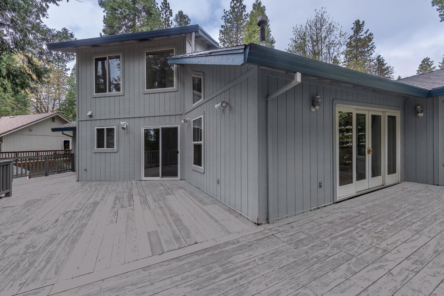 3174 Castlewood Circle