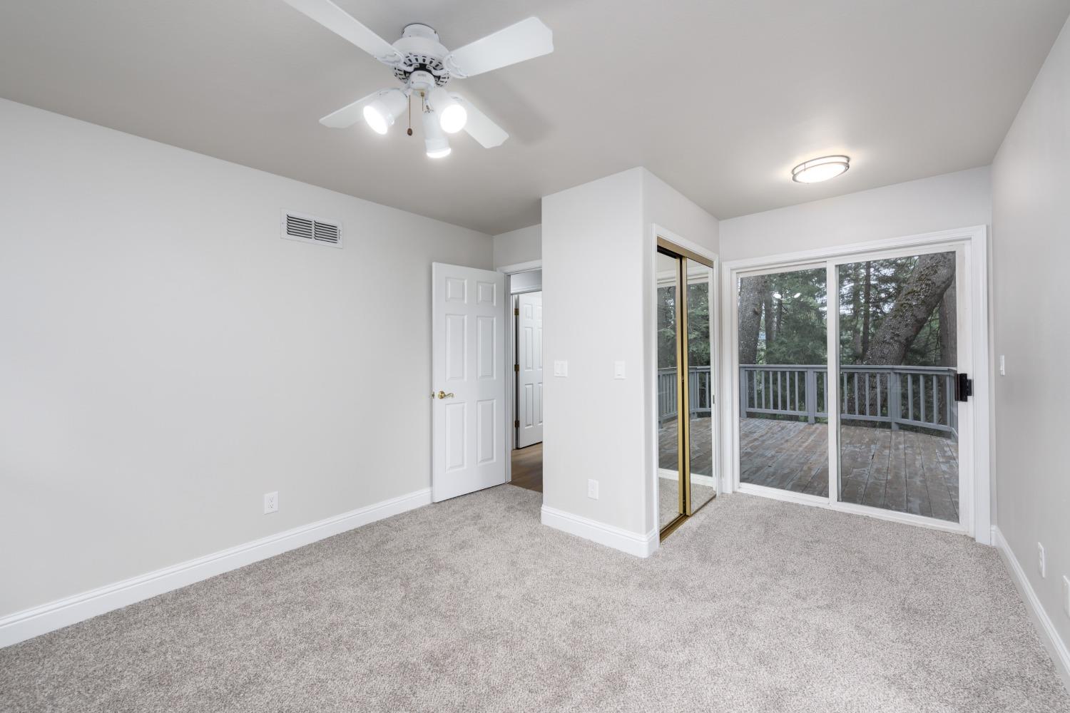 3174 Castlewood Circle