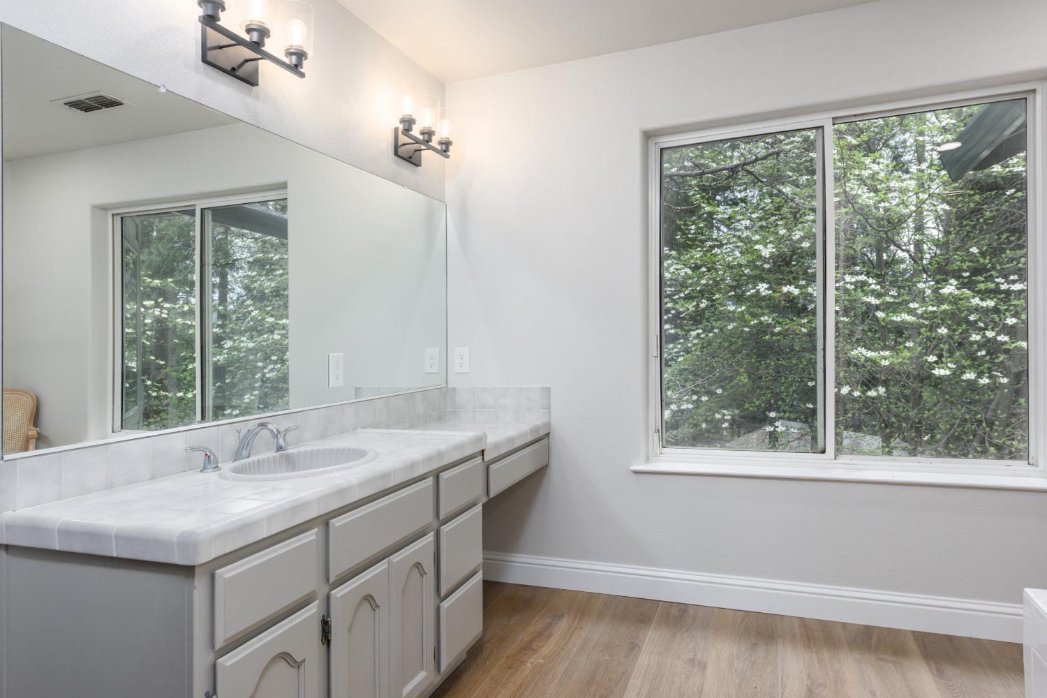 3174 Castlewood Circle