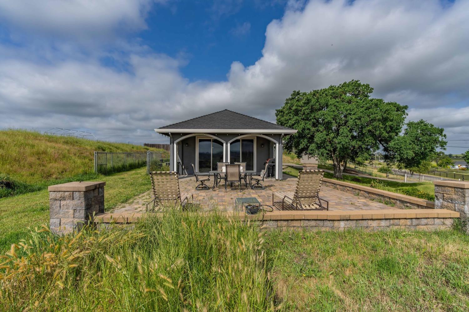 1922 Goose Creek Road