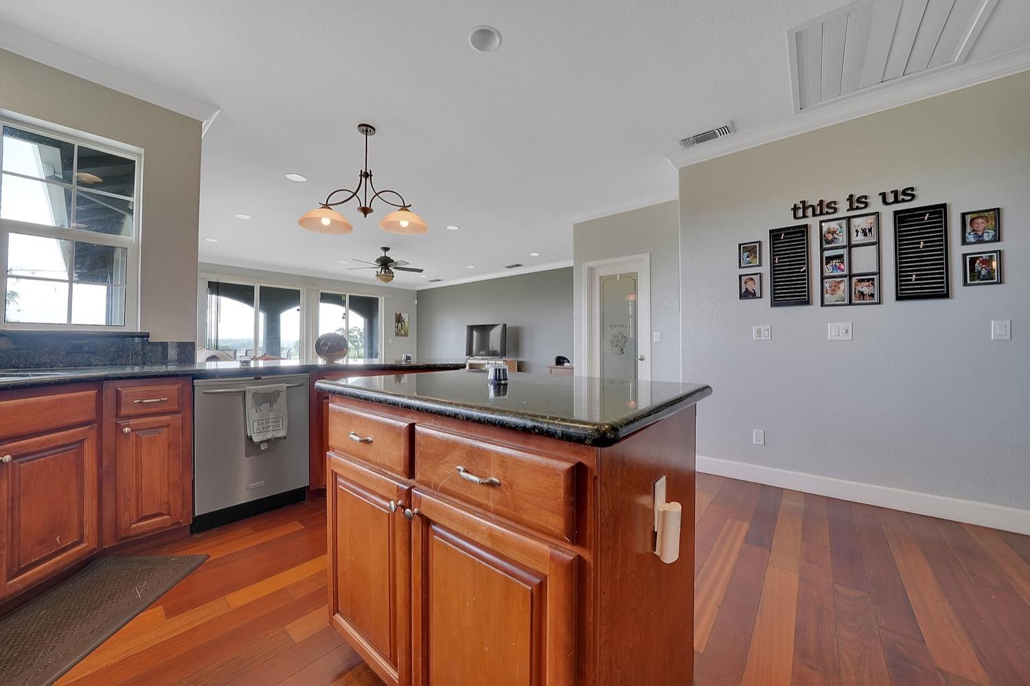 1922 Goose Creek Road