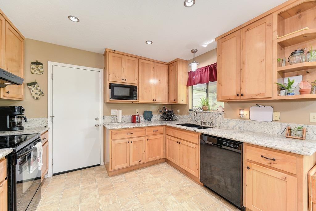 6664 Lindberg Avenue