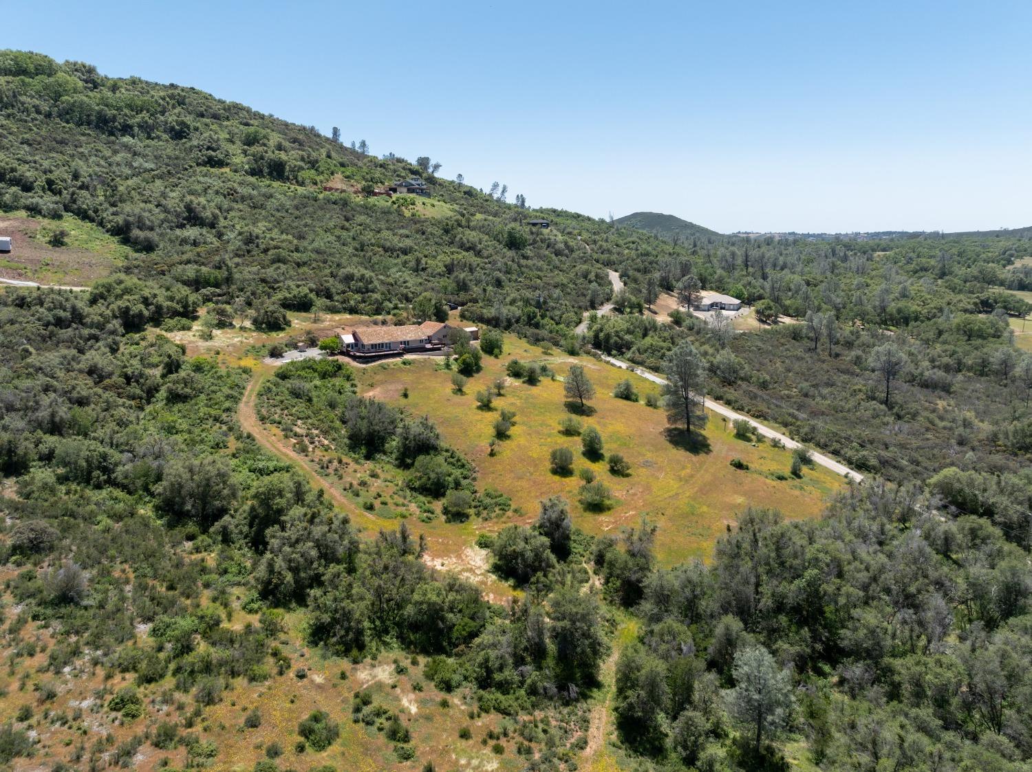 707 Kanaka Valley Road