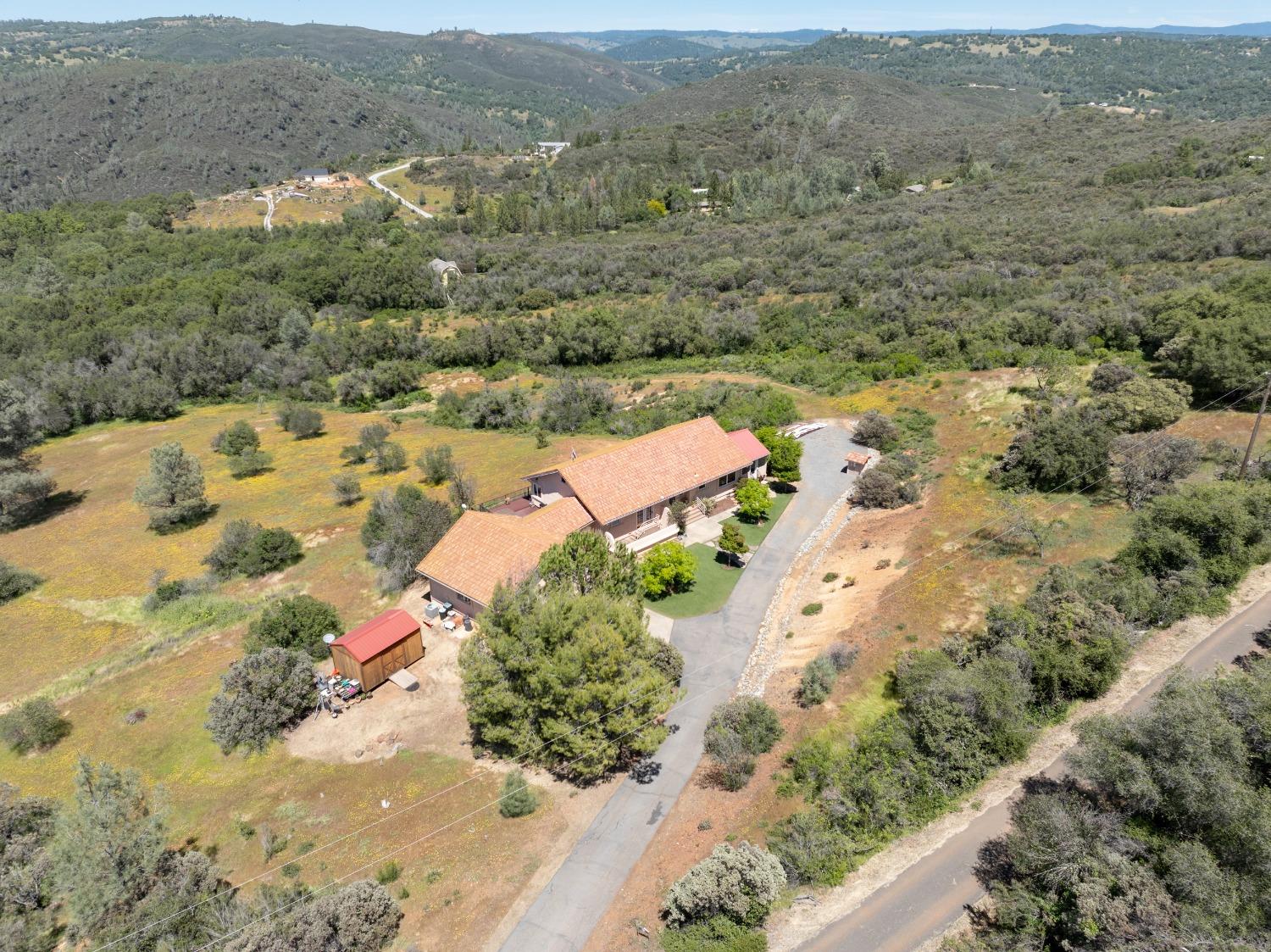 707 Kanaka Valley Road