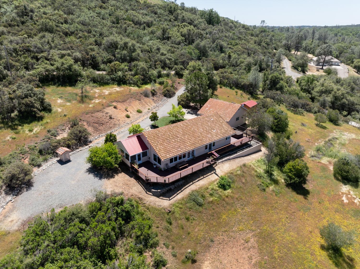 707 Kanaka Valley Road