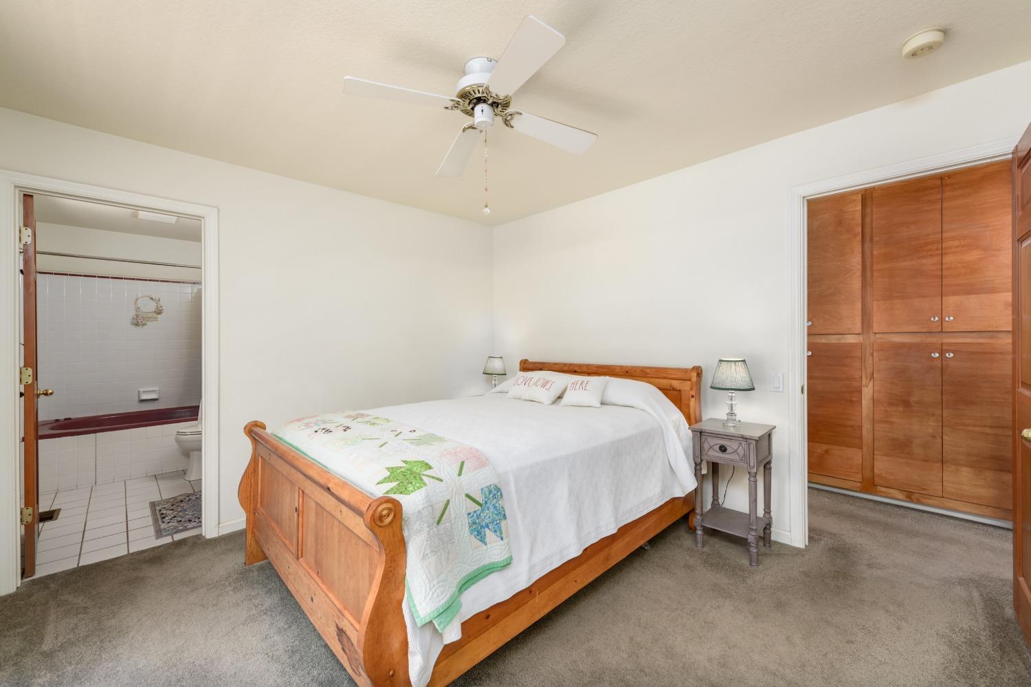 707 Kanaka Valley Road